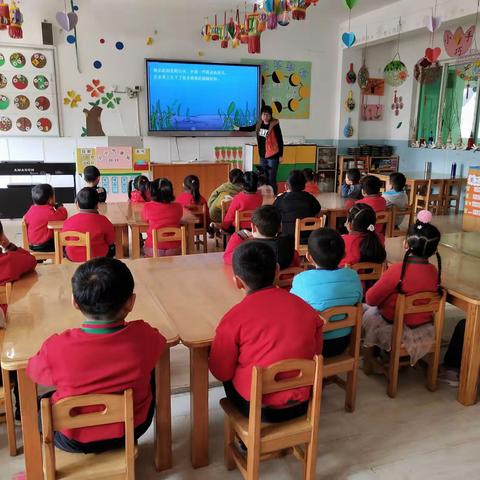 奇妙的动物（二）——平安中心幼儿园中二班主题活动