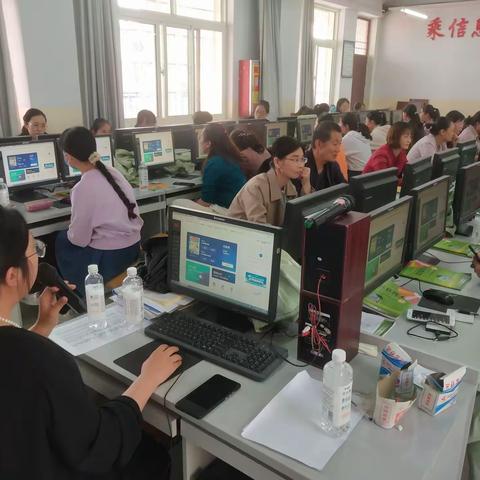 “数字教材助力信息化教学改革”——中卫七小中教云数字教材培训纪实