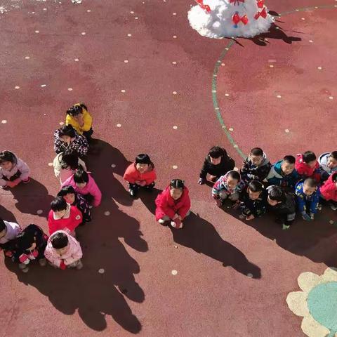 “红色童心梦 冰雪园中情”——平泉市第二幼儿园小一班特色冰雪进校园活动