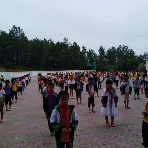 阳光体育 快乐成长 ——记中畈冼家祥希望小学大课间活动