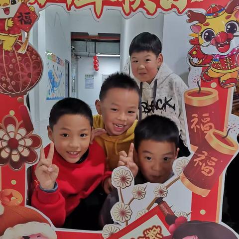 “龙”抱新春，再启“新程”————启明星幼儿园开学啦！