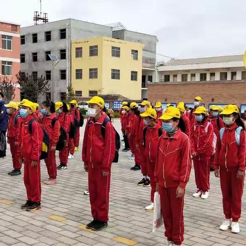 复学新起点 奋斗正当时 ——独店学区四、五、六年级按期复学