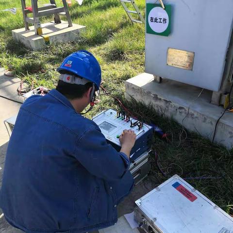 电气专业升压站小修检修风采