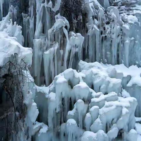 爨底下村的雪景