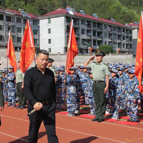 文小学子气宇扬，操场点兵沐艳阳——记文溪小学献礼建党百年军训汇演活动