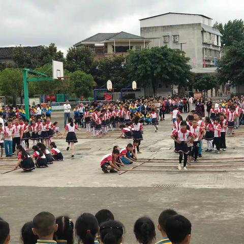 绵阳市安州区塔水镇第一小学第三届校园竹文化节系列主题活动三：我会跳