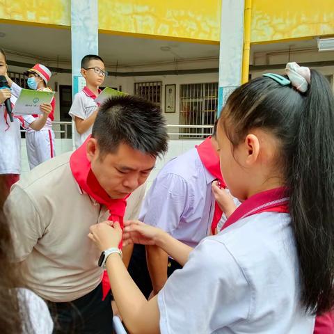 童心向党 逐梦前行 海口市丁村小学“庆祝少先队建队日暨新队员入队仪式”简讯