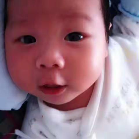 还好，他处于你怎么凶他他都爱你的年纪。