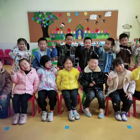 苗苗·口才②班3.《我们长大了》