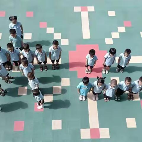 童年很短🥰    未来很长✨勇敢的长大👍🏻才会走向心中的童话🍭