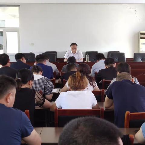 【沁县人大】讲党课凝聚共识   送党恩拳拳之情——沁县人大常委会党组书记、主任李佩璋讲党课 送党情