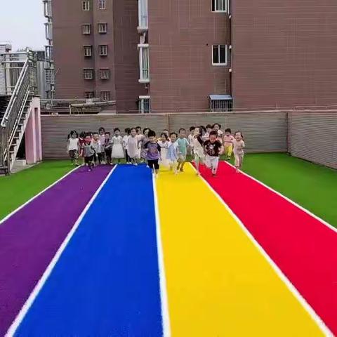 小一班萌宝第四、第五周成长日记