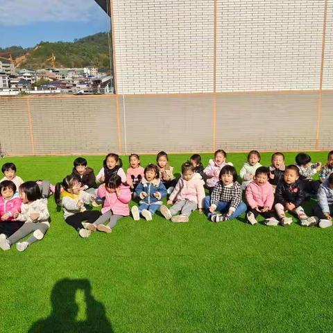 日照幼儿园小一班萌宝第11周成长日记