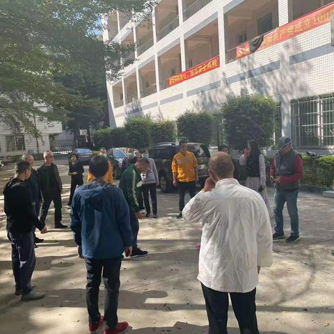 团结齐心，合力攻坚