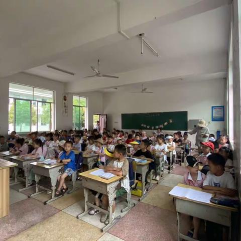 “幼小衔接我们在行动”——黄土店公立幼儿园大一班走进小学，体验快乐成长！