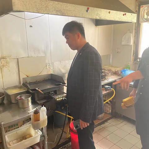 肥乡区开展餐饮行业燃气安全检查