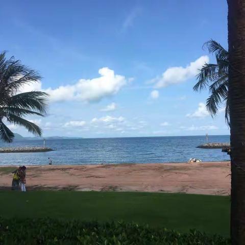 行走在海边的灵魂