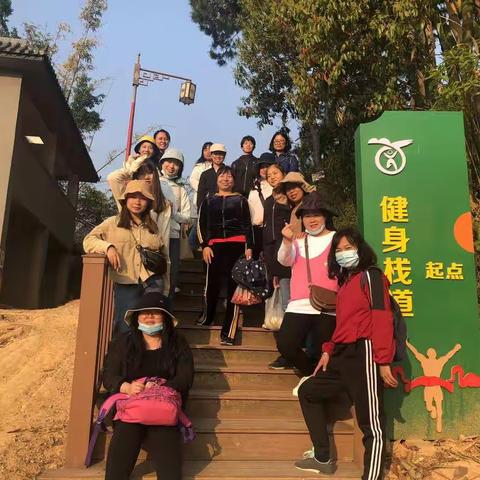 春暖花开季，情满三八节------墨江县特殊教育学校三八节活动总结