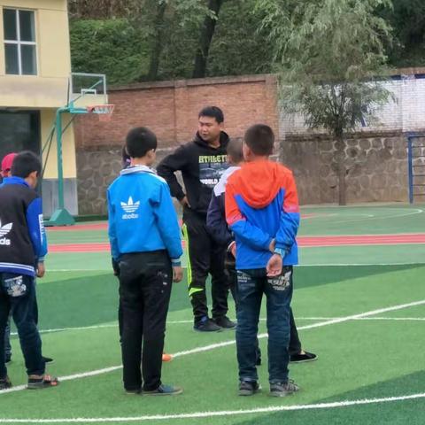 两亭小学新教师及薄弱学科教师技能展示