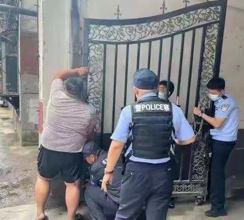 抓党建   促基层之【我为群众办实事二】一一走街串巷东风路社区行