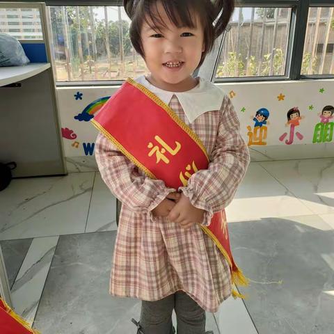 贝加尔幼儿园小班10月份——美好相遇，共同成长