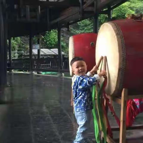 我的美篇：雨中游凤凰古城