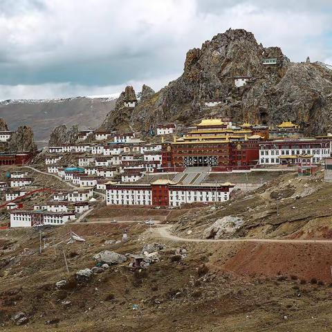 西藏高山神庙珠孜寺纪行