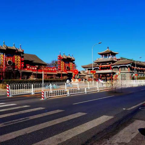 天安门最近的地标性餐馆老根山庄