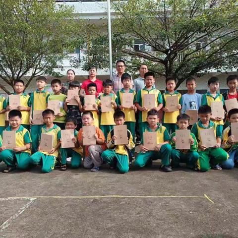 化州市同庆镇长塘小学2023年春季期中学生素养测试--五（2）班颁奖典礼