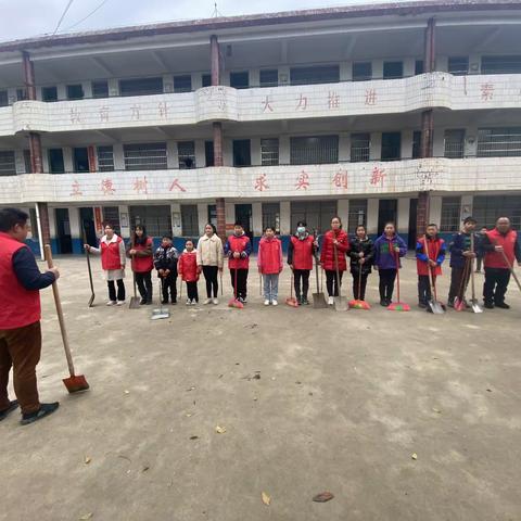 “学雷锋”疏通下水道