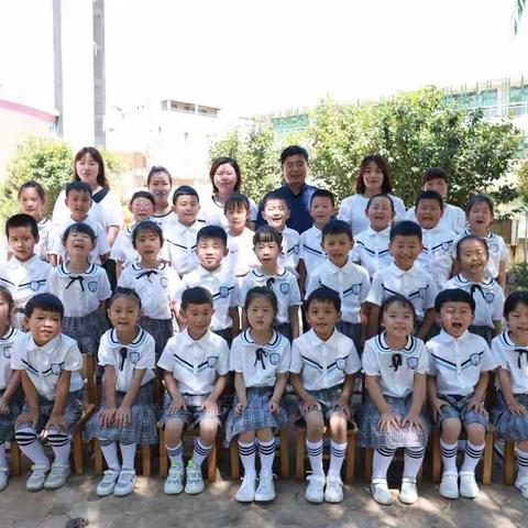 又是一年毕业季――明德幼儿园2021年率率班毕业啦！