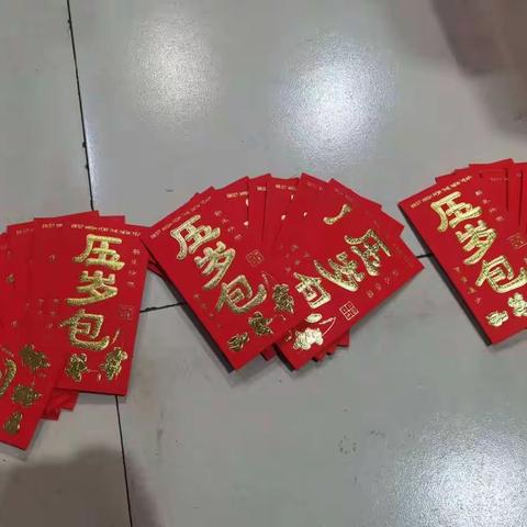 薛城民政局慈善总会发起“给孤儿一份压岁钱”公益活动，周营镇33位孤困儿童压岁钱发放活动圆满结束