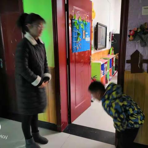 济源市东环路中心幼儿园晨间礼仪习惯养成第十四天