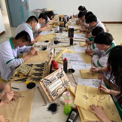 白描花卉校本课