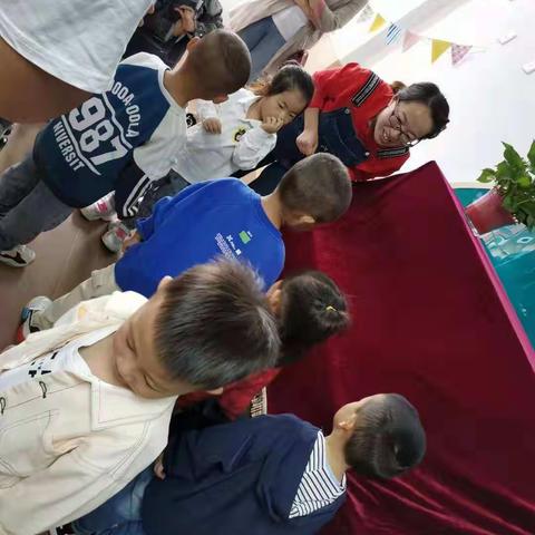 快乐童年  扬帆起浪--漳源幼儿园小八班开学第一周