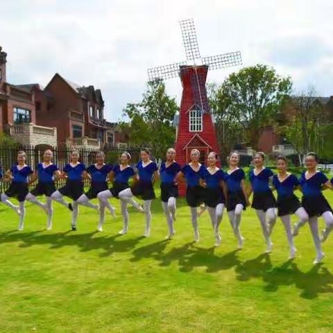 2017我们相聚在“粉红足尖”