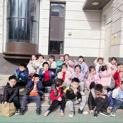 🌸🌸建邦华庭幼儿园大二班 兔启新岁 “幼”见起航