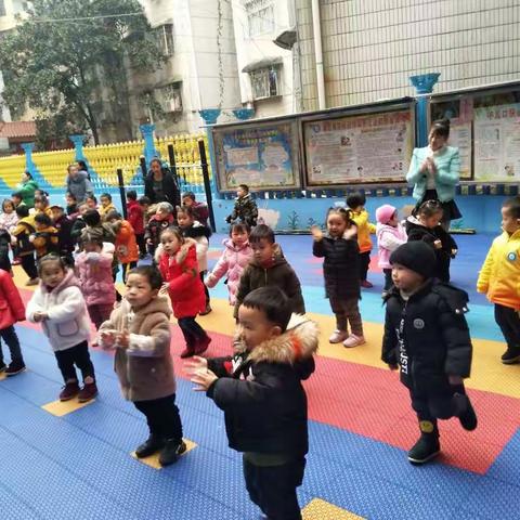 辰星幼儿园小班幼儿第十七周在园活动
