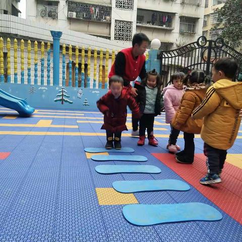 辰星幼儿园小班幼儿第十八周在园活动