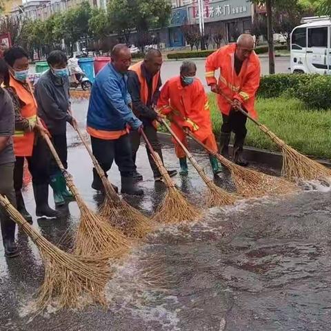 【国庆我在岗】环卫工人：节日街头最美的“环卫橙”（下）