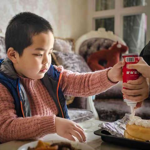 2020-04-08《卓轩七岁   武汉重启》