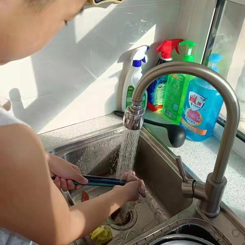 六年组 “ 我动手  我最棒”