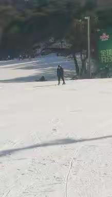 彤宝在京学滑雪                                    20230129