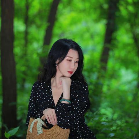 《美与自然存在》 模特：翠翠 乐妮