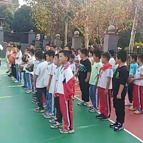 翼龙体育走进高岭小学的篮球社团🏀