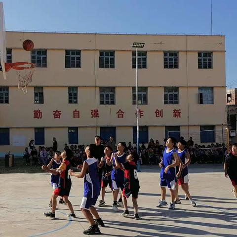 公馆镇铁山小学篮球友谊巡回赛