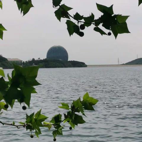 燕山脚下雁栖湖