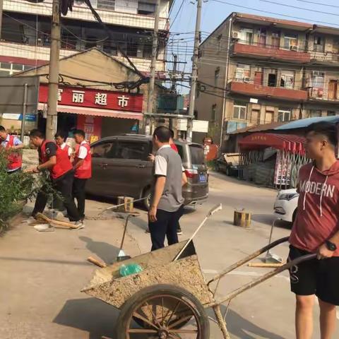 磨山社区迎军运周末清洁家园活动