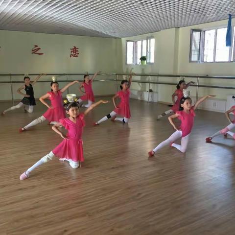 舞之恋 少儿假期班 《20号开课喽》