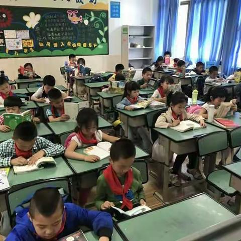 好书有约------杨其容，李玉琴，李凤阳